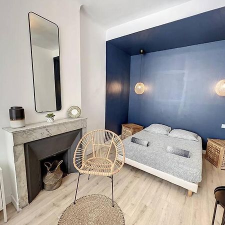 Appartement Lumineux Au Coeur De La Joliette Marseille Luaran gambar